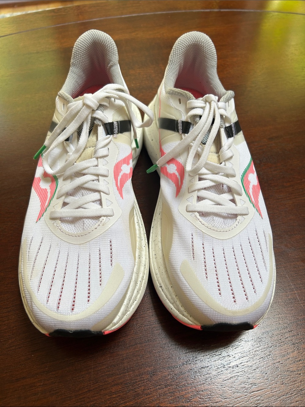 Saucony Tempus Running Shoe